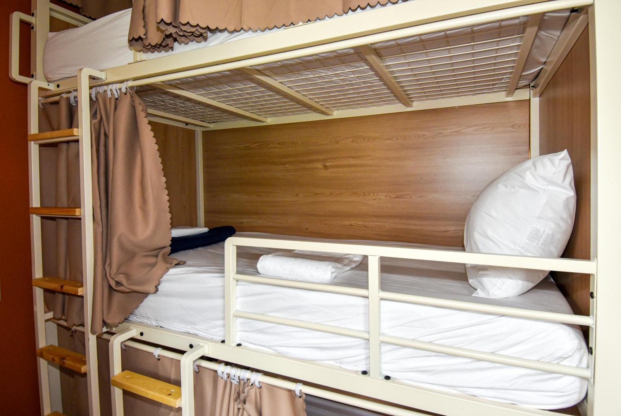 Caravan Hostel Dc Washington Exteriör bild