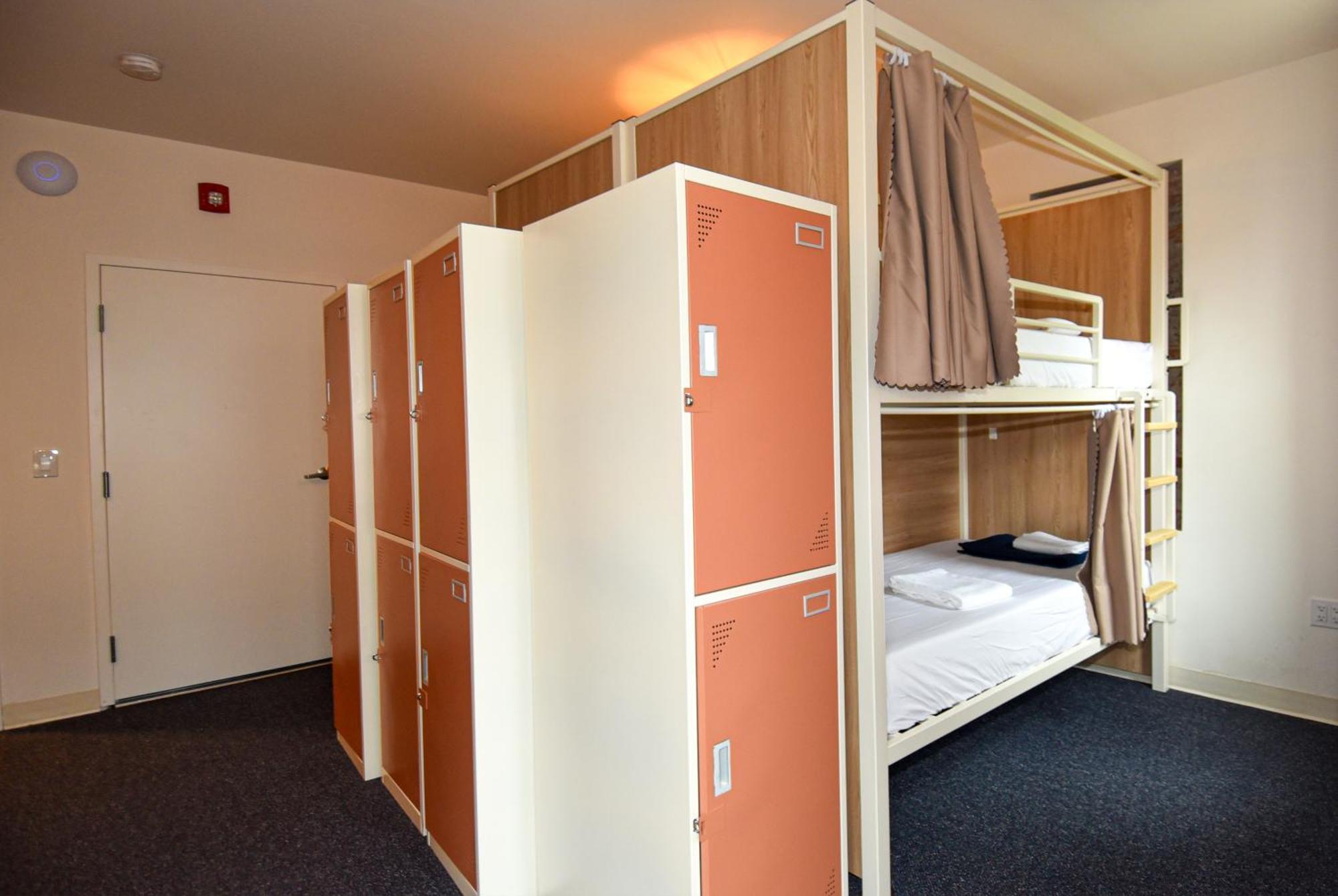 Caravan Hostel Dc Washington Exteriör bild
