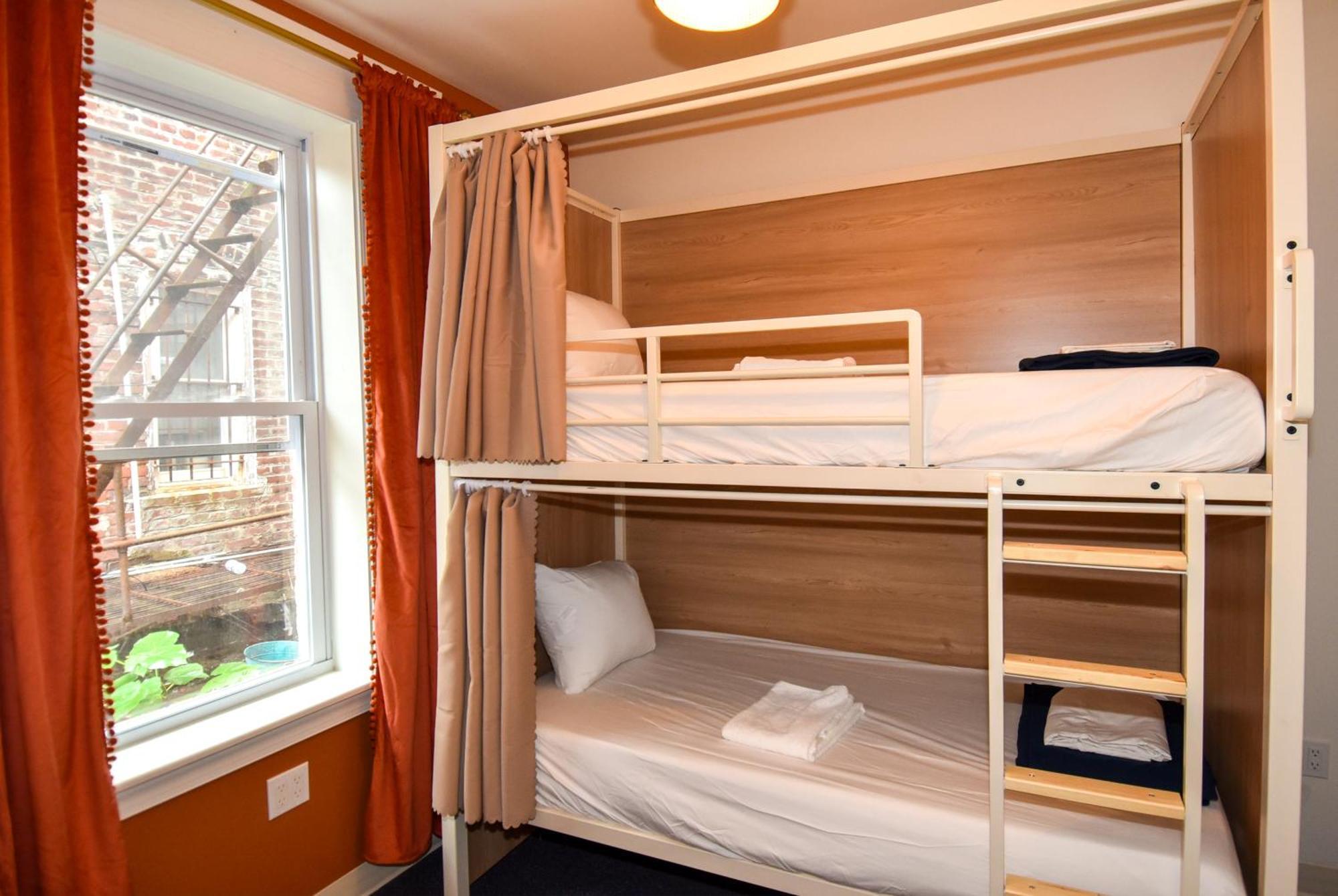 Caravan Hostel Dc Washington Exteriör bild