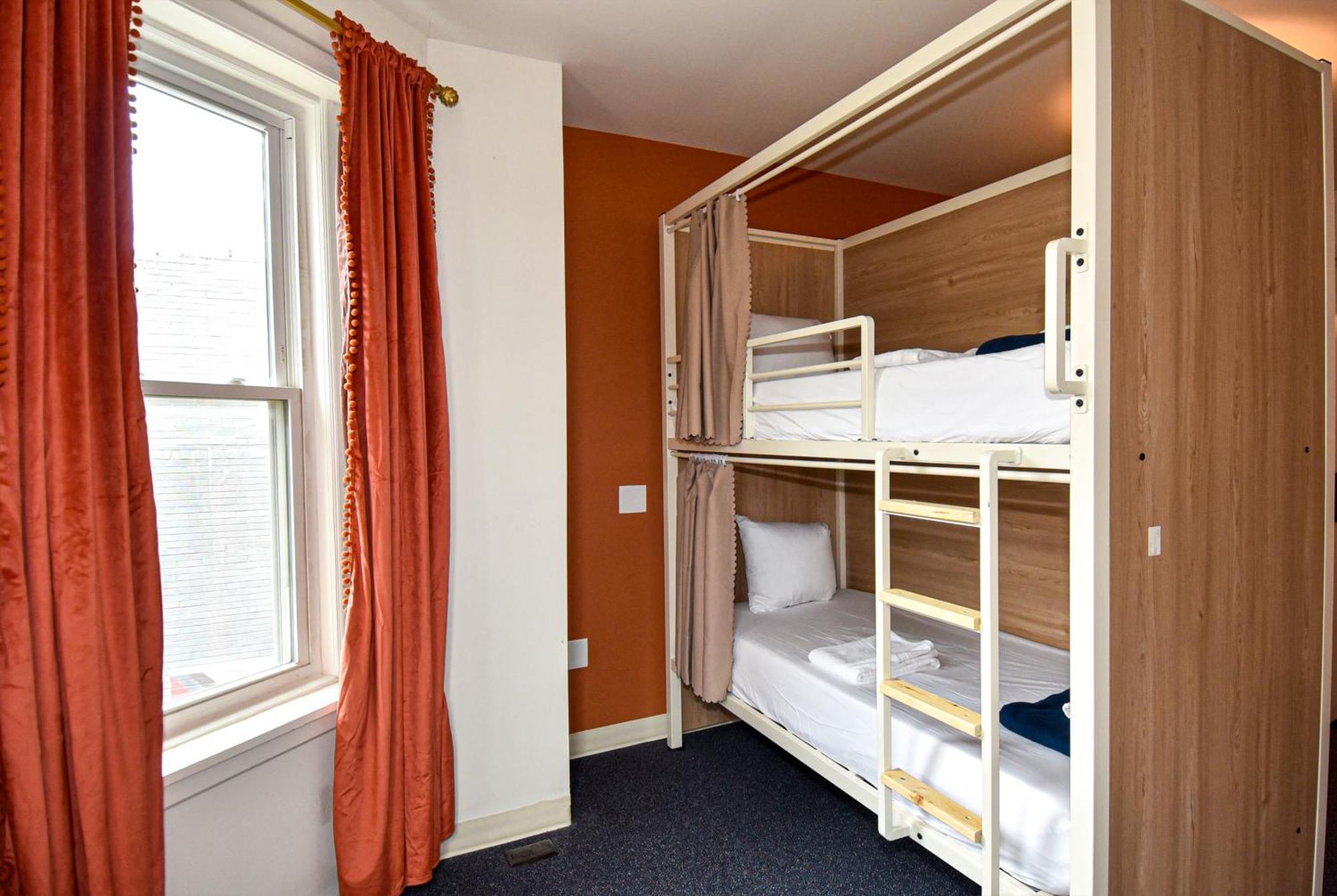 Caravan Hostel Dc Washington Exteriör bild